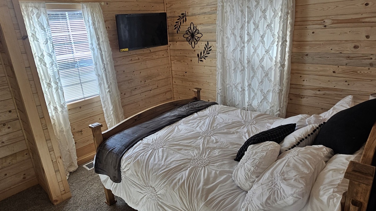 Photo of Bedroom in Tunnel Hill