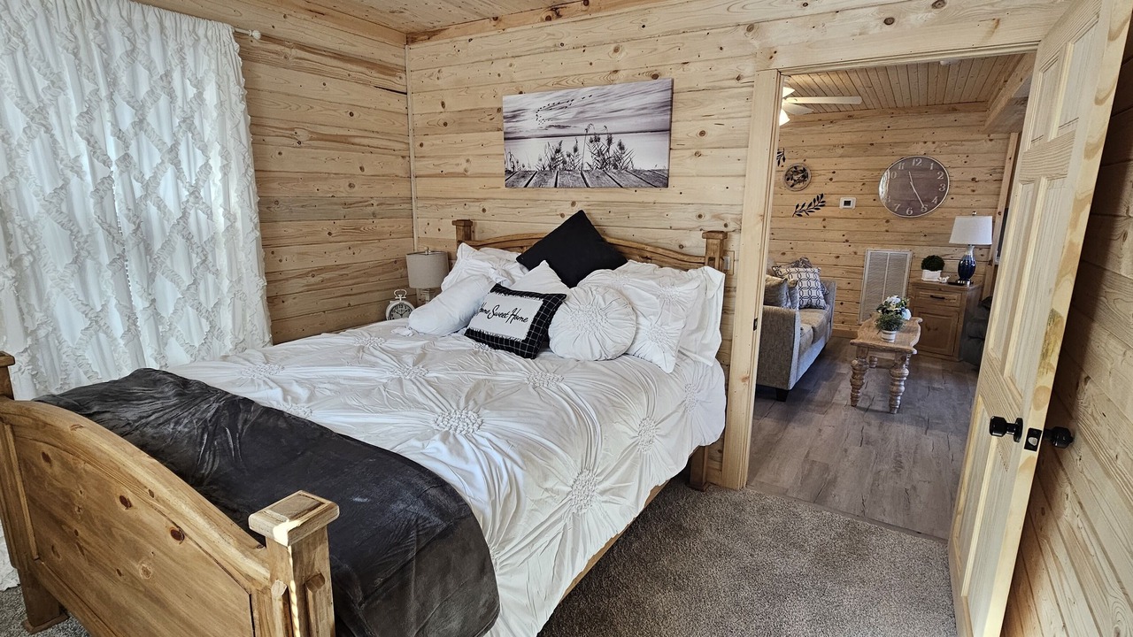 Photo of Bedroom in Tunnel Hill