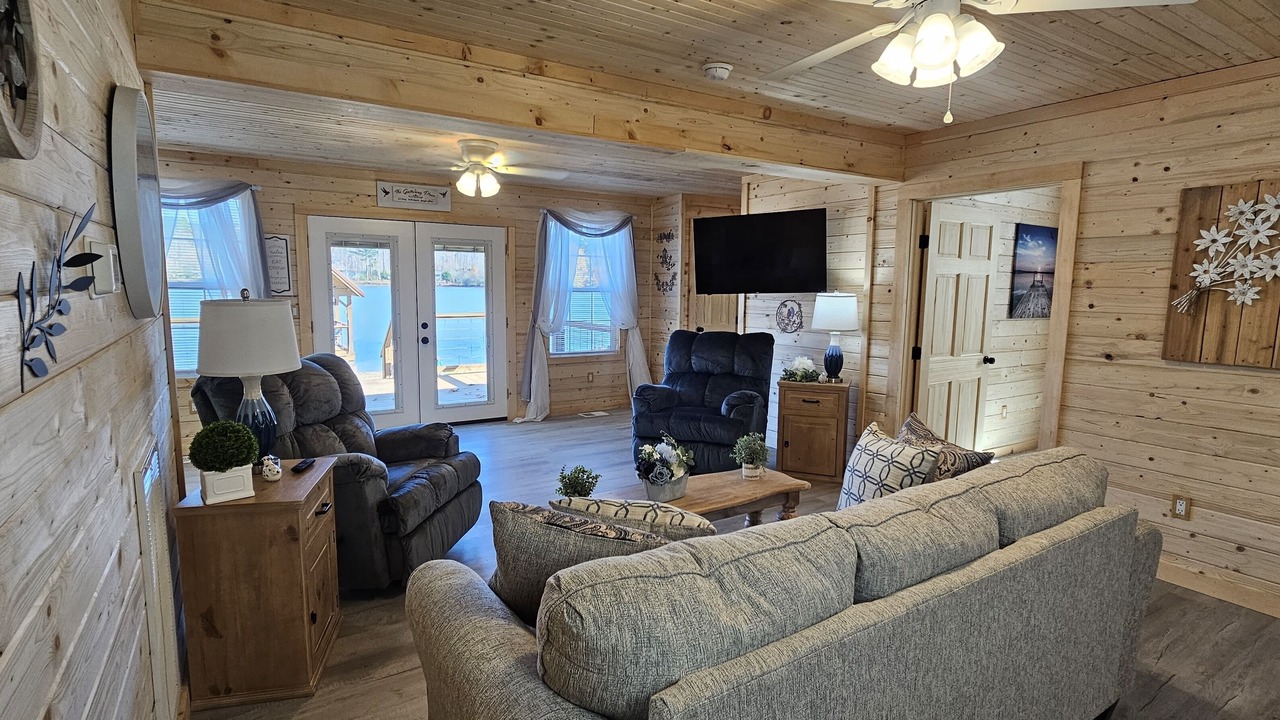 Photo of Livingroom in Tunnel Hill