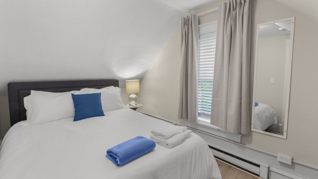Photo of Bedroom in Libertyville