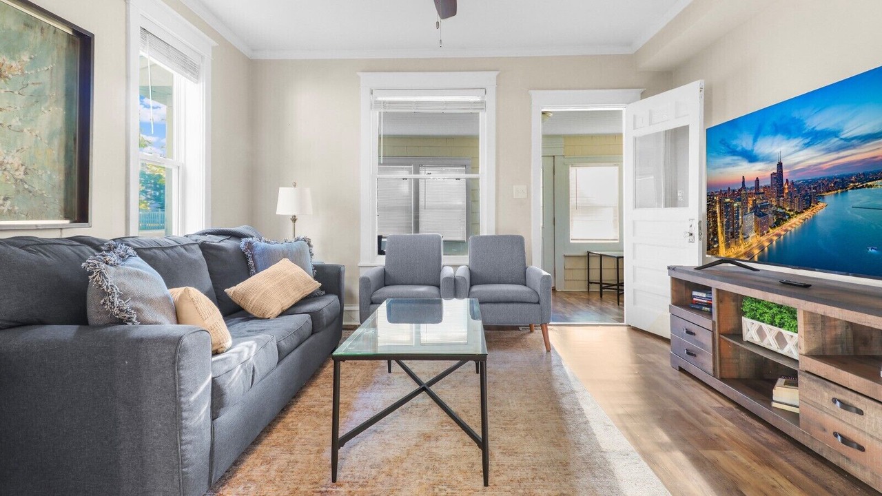 Photo of Livingroom in Libertyville