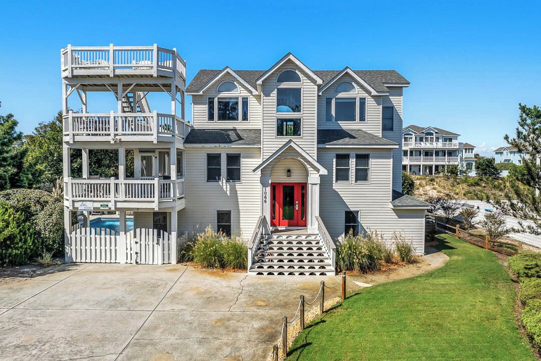 Photo of Outdoor in Corolla Light