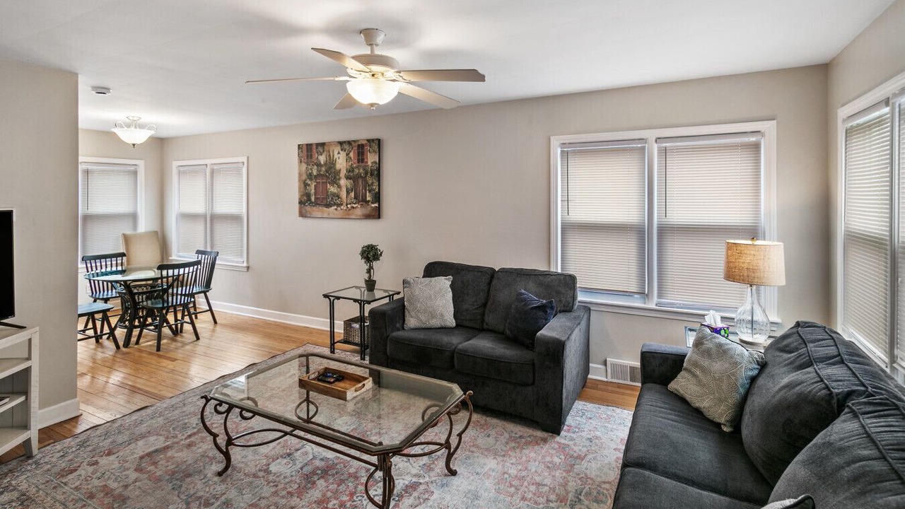 Photo of Livingroom in Libertyville