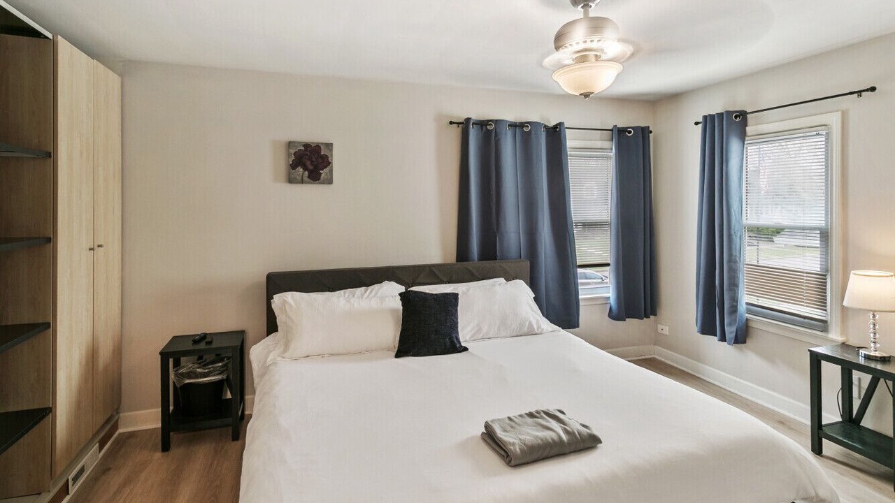 Photo of Bedroom in Libertyville
