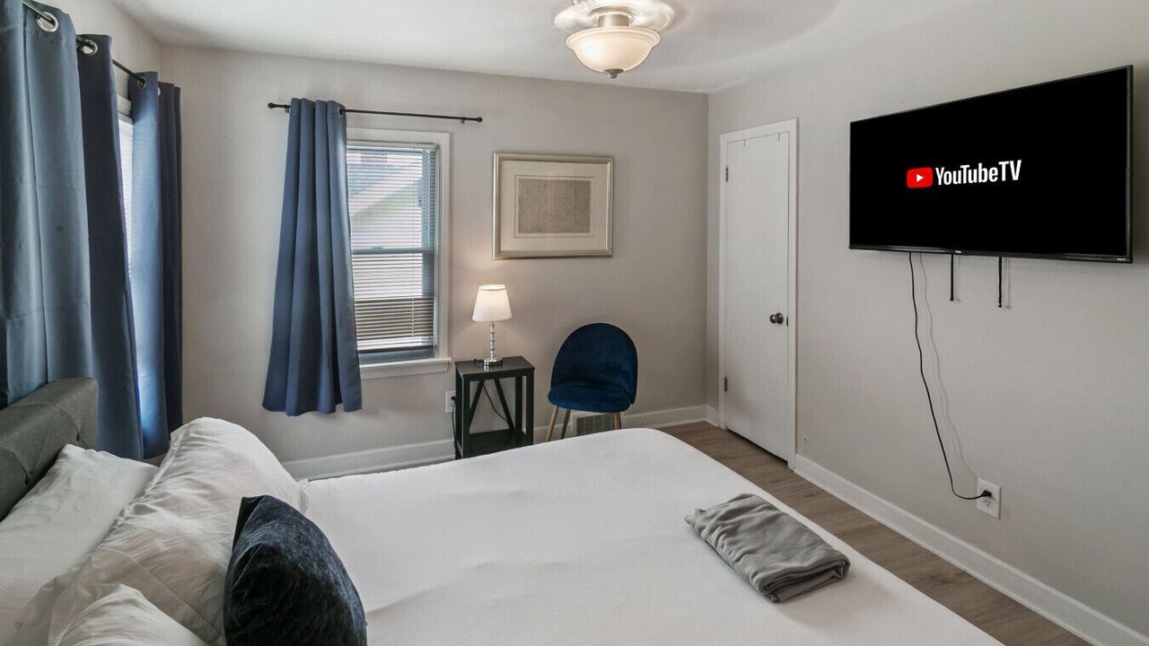 Photo of Bedroom in Libertyville