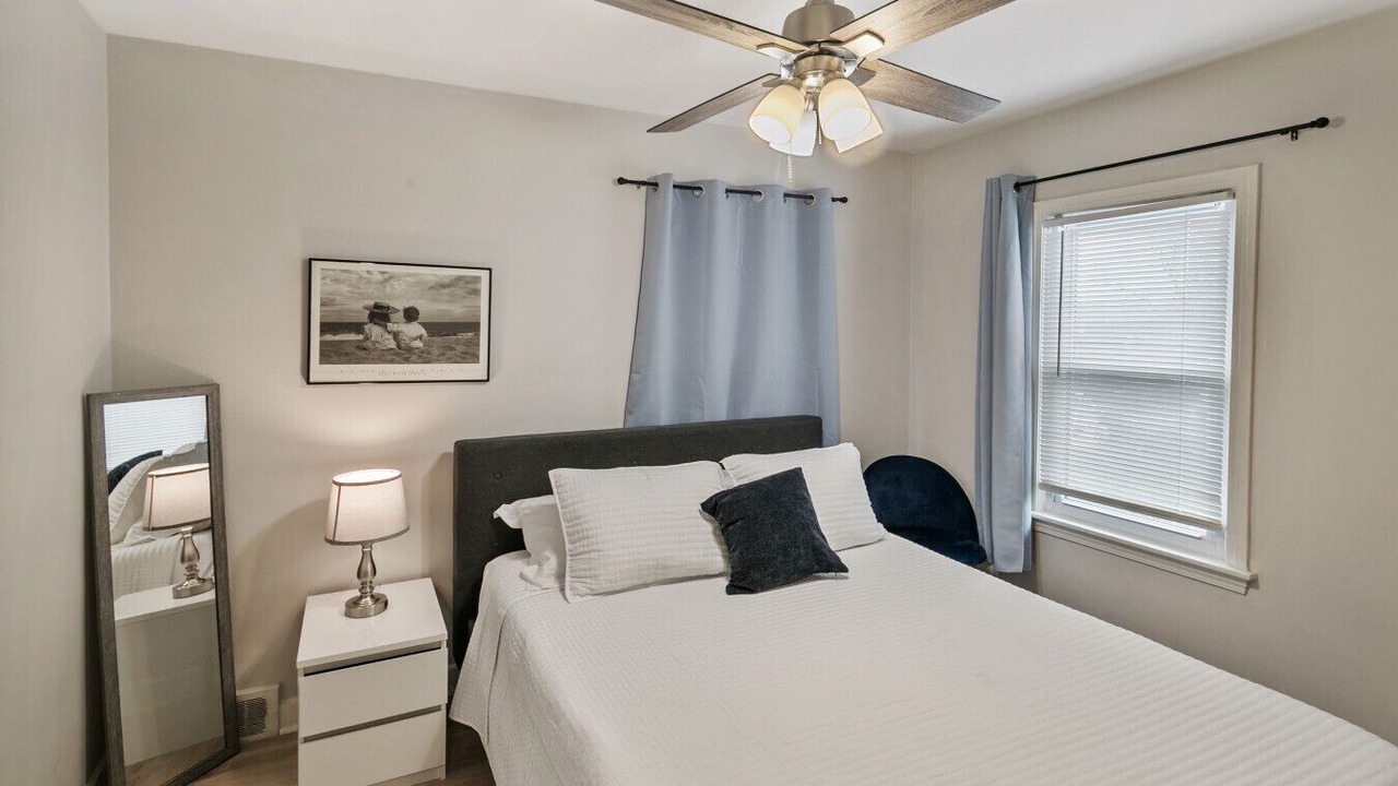 Photo of Bedroom in Libertyville