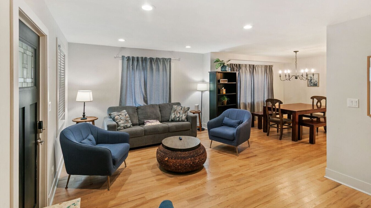 Photo of Livingroom in Libertyville