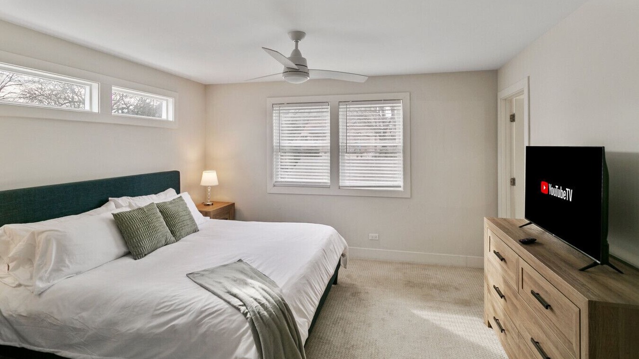 Photo of Bedroom in Libertyville