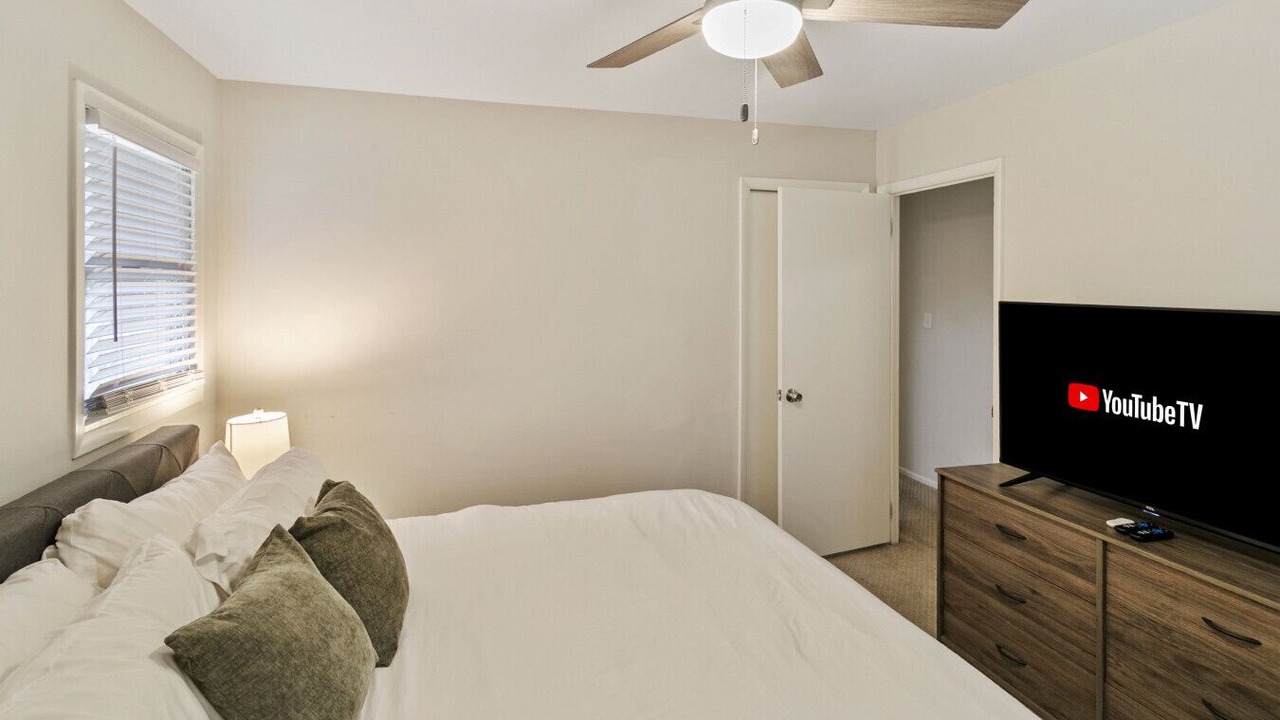 Photo of Bedroom in Libertyville
