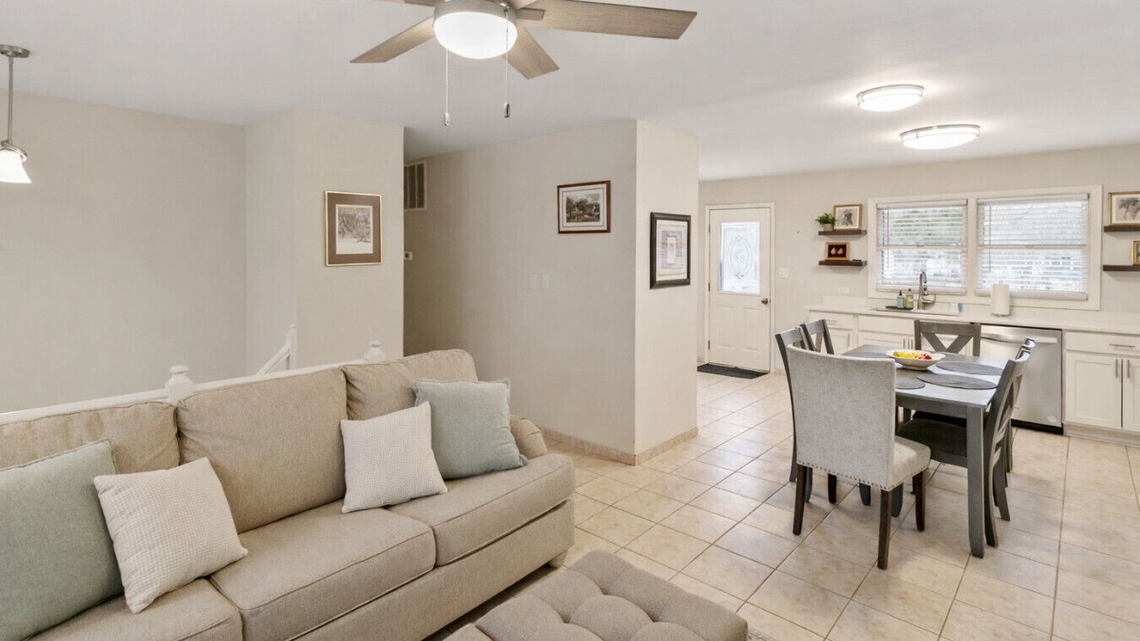 Photo of Livingroom in Libertyville