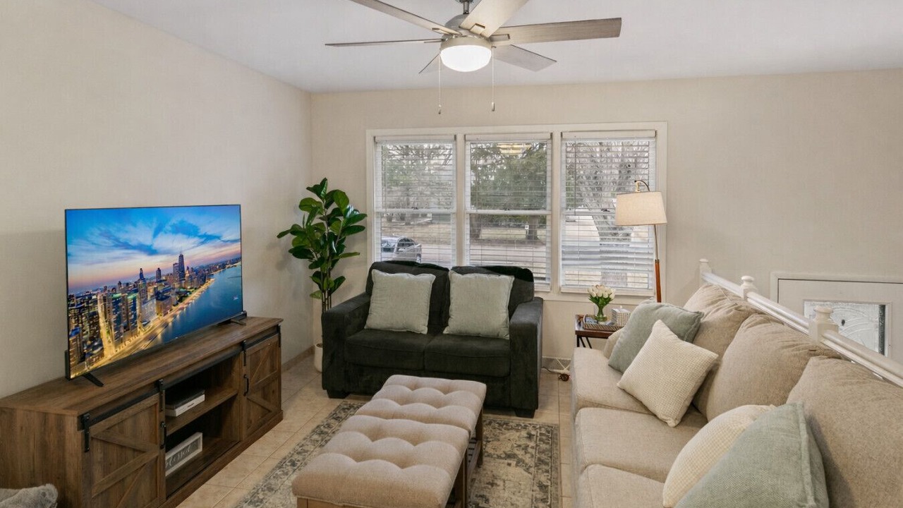 Photo of Livingroom in Libertyville