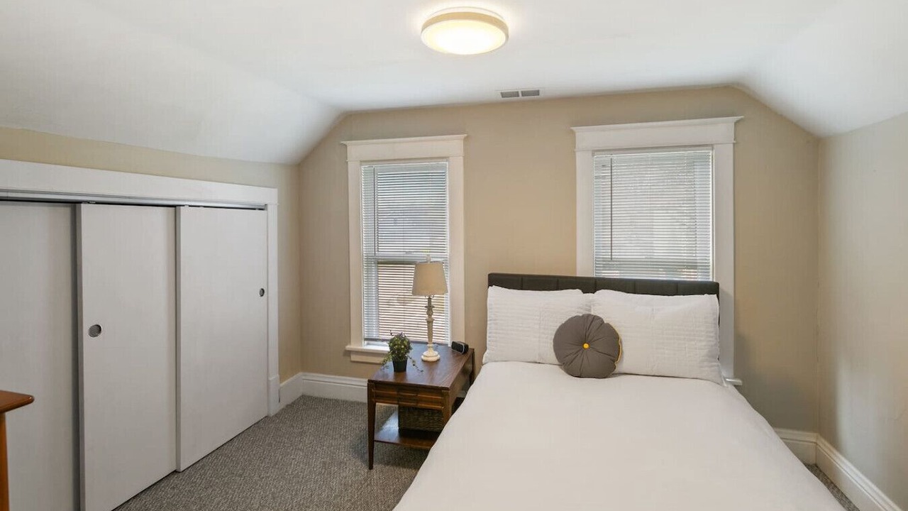 Photo of Bedroom in Libertyville