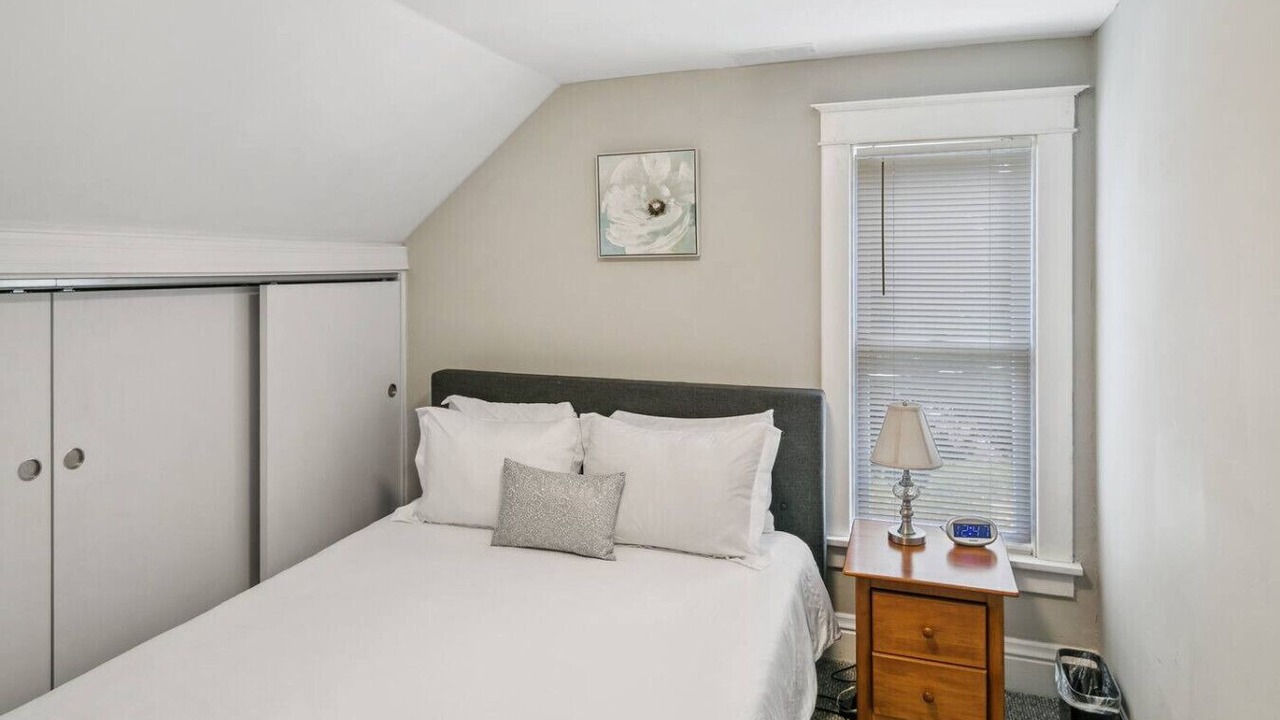Photo of Bedroom in Libertyville