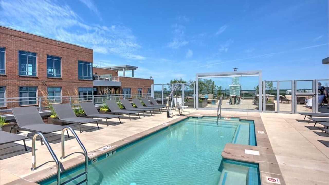 Photo of Outdoor in Woodmont Triangle