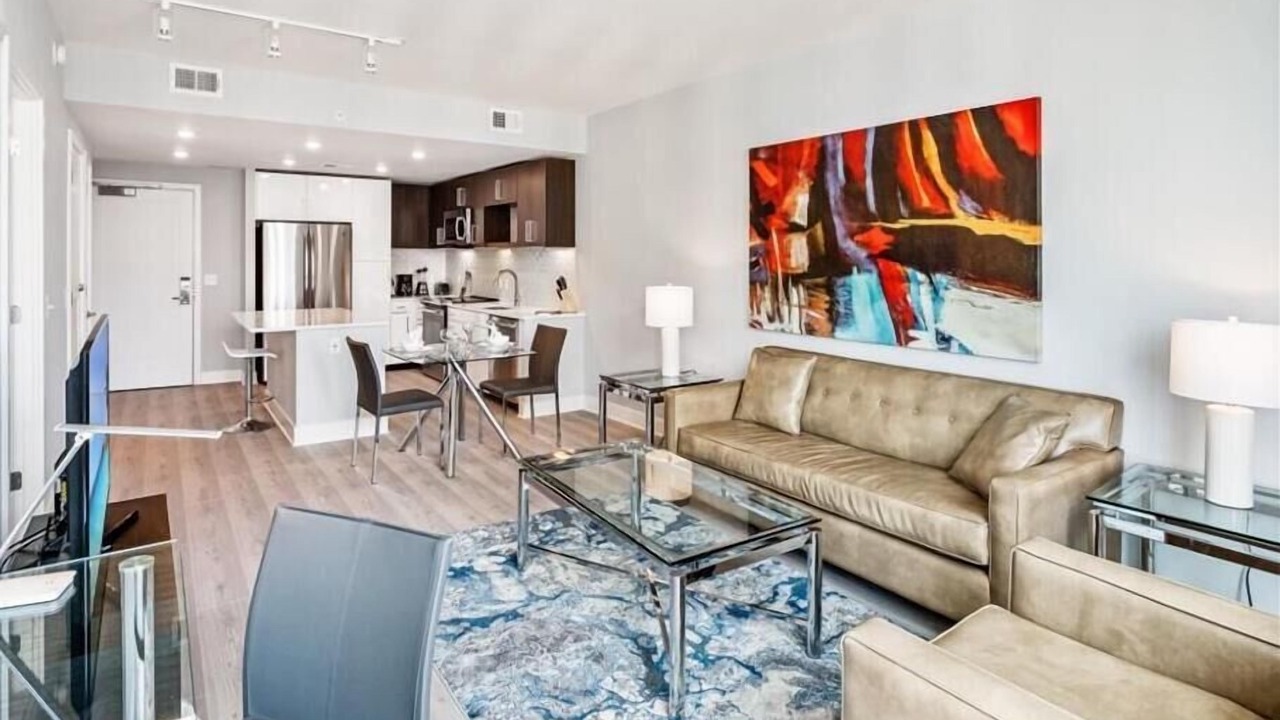 Photo of Bedroom in Woodmont Triangle