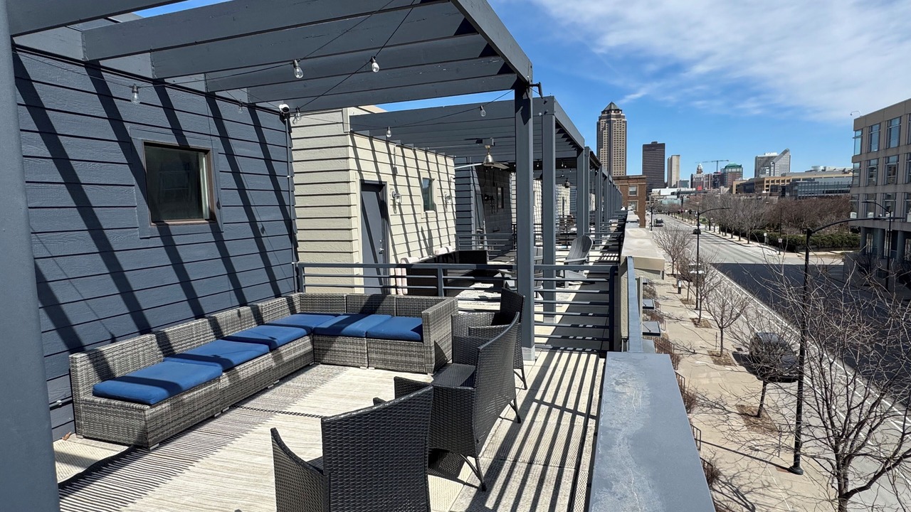Photo of Patio Balcony in Downtown Des Moines