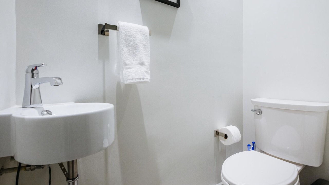 Photo of Bathroom in H Street Corridor