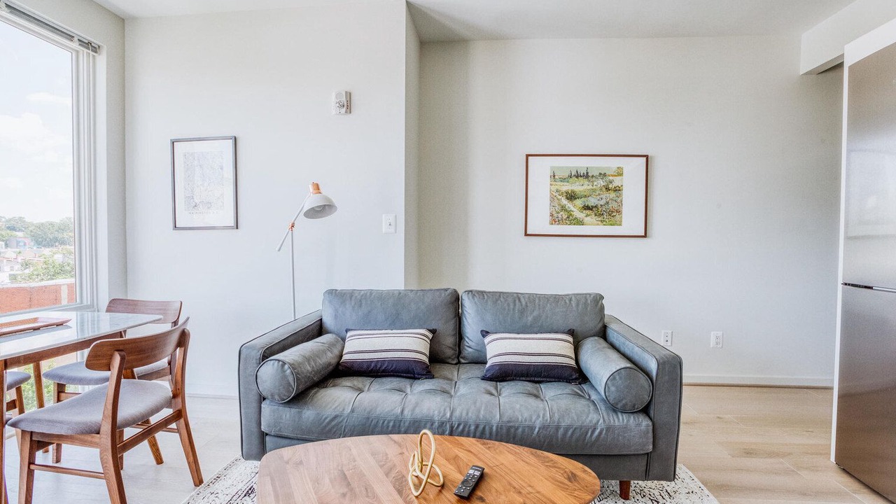 Photo of Livingroom in H Street Corridor