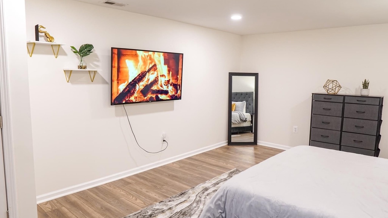 Photo of Bedroom in Linton Hall