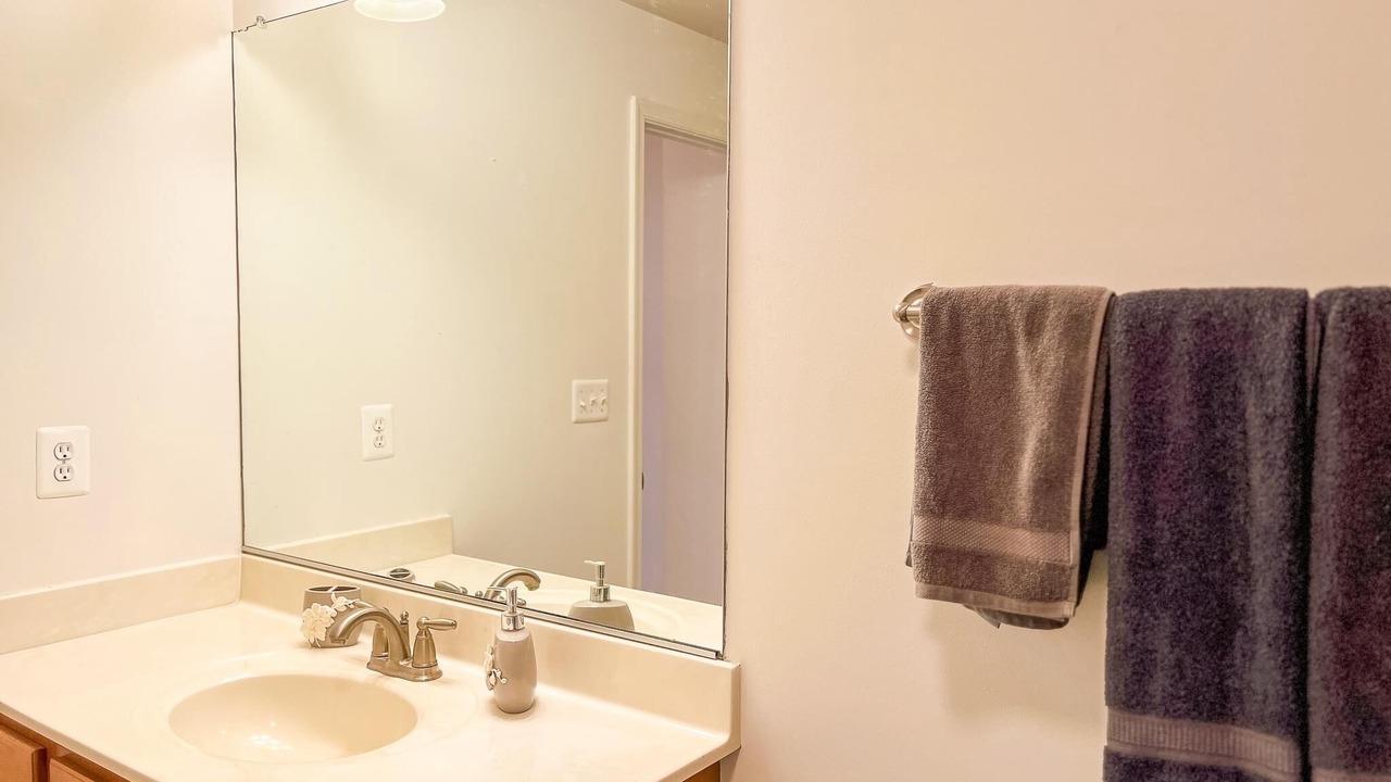 Photo of Bathroom in Linton Hall