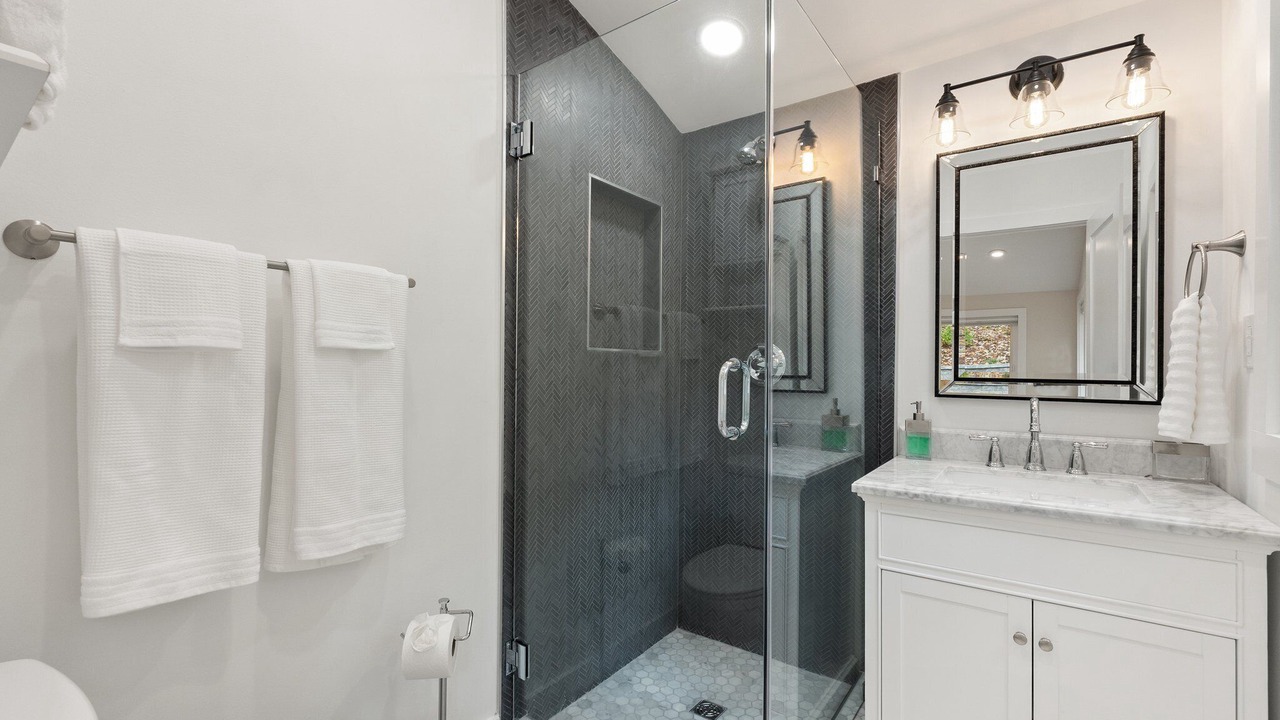 Photo of Bathroom in Kabletown