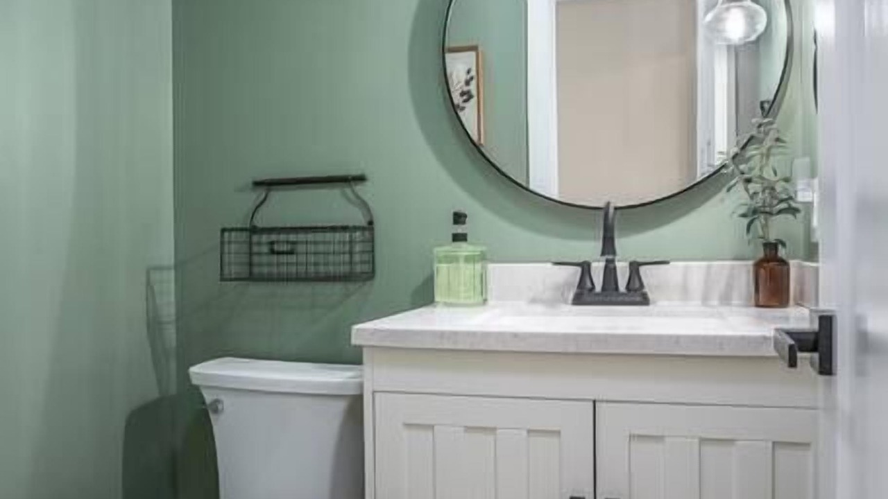 Photo of Bathroom in Eldridge