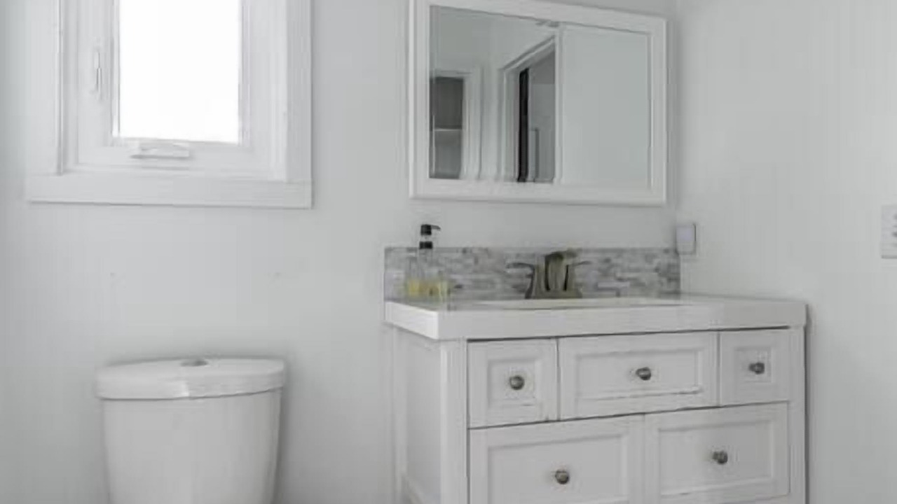 Photo of Bathroom in Eldridge