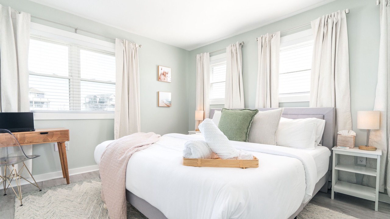 Photo of Bedroom in North Topsail Beach