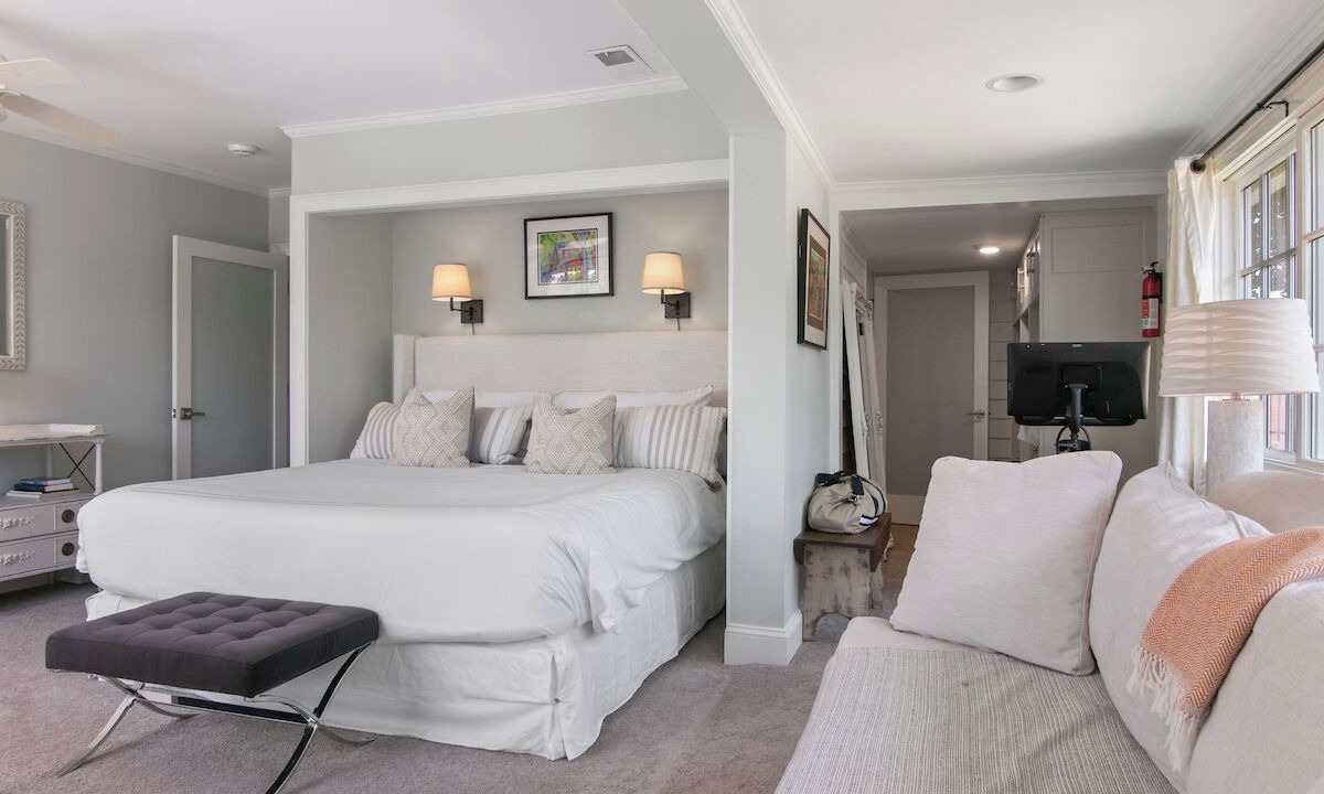 Photo of Bedroom in Upperville