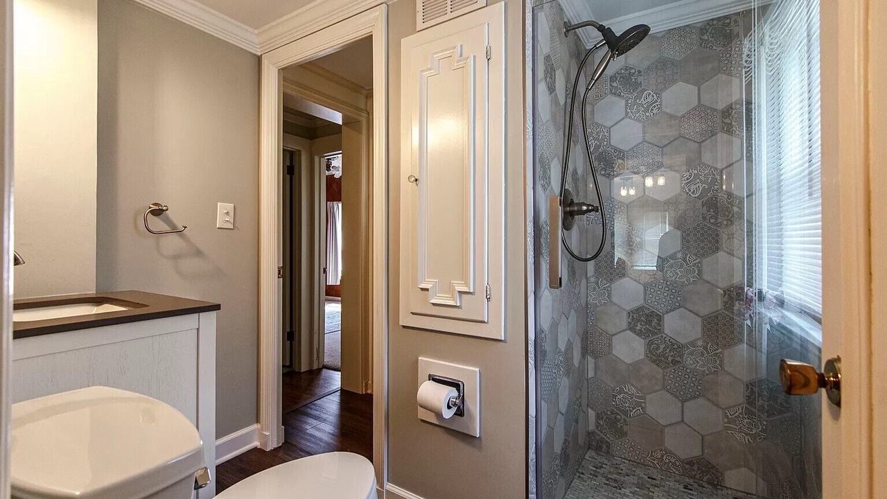 Photo of Bathroom in Kaneville