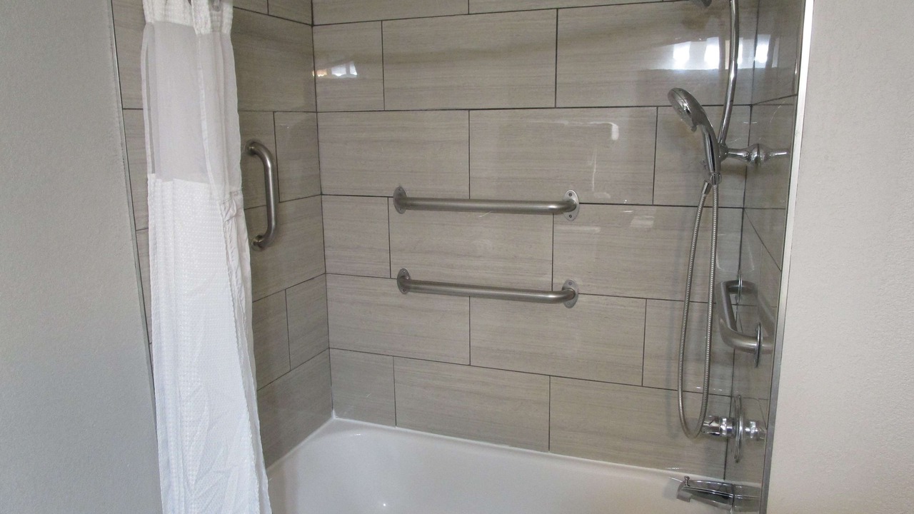 Photo of Bathroom in Muscatine