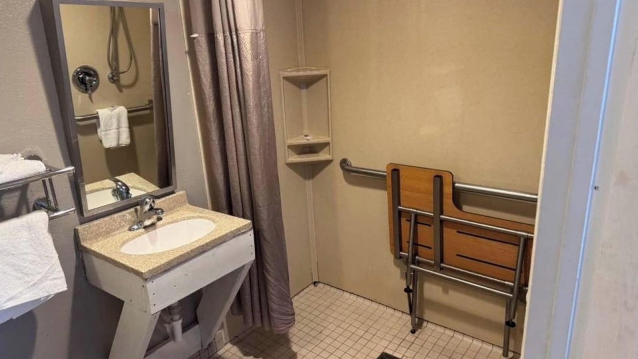 Photo of Bathroom in Cedar Rapids - Iowa City