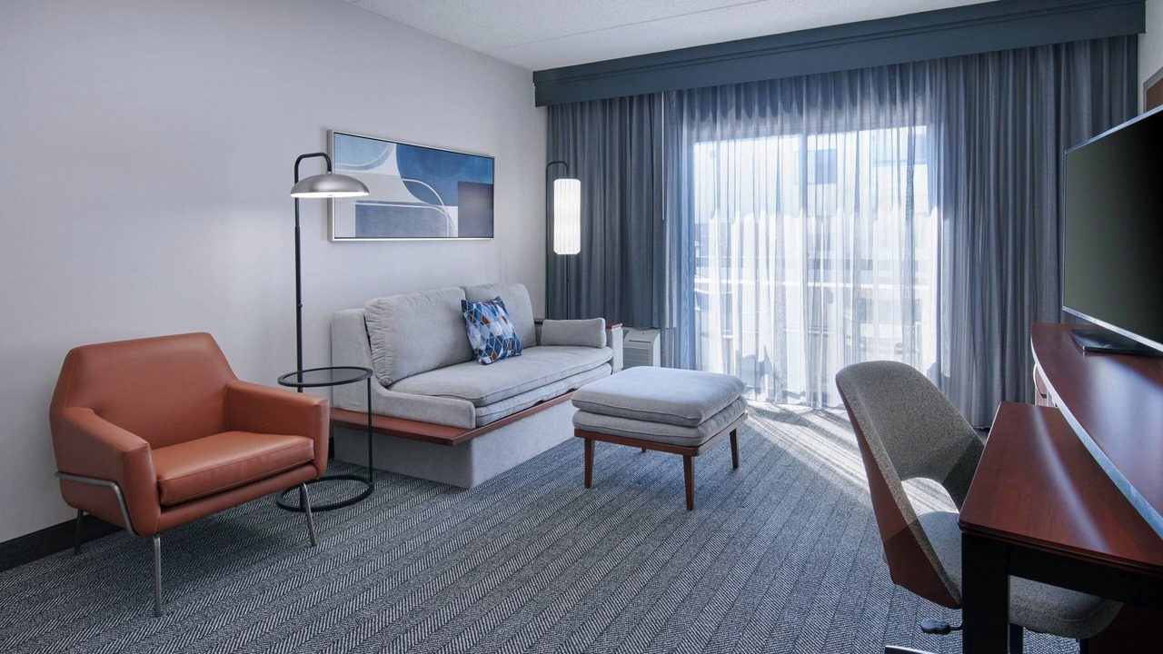 Photo of Livingroom in Half Day