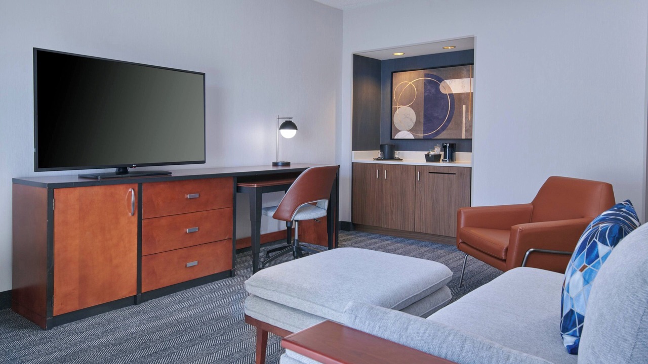 Photo of Livingroom in Half Day