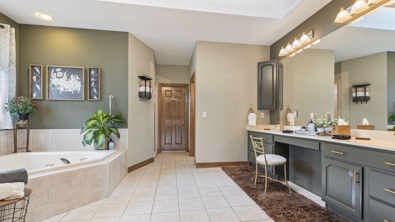 Photo of Bathroom in Machesney Park