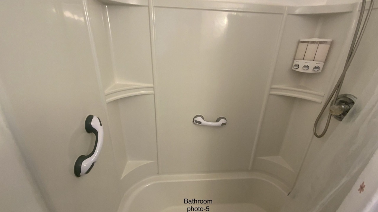 Photo of Bathroom in Elk Mills