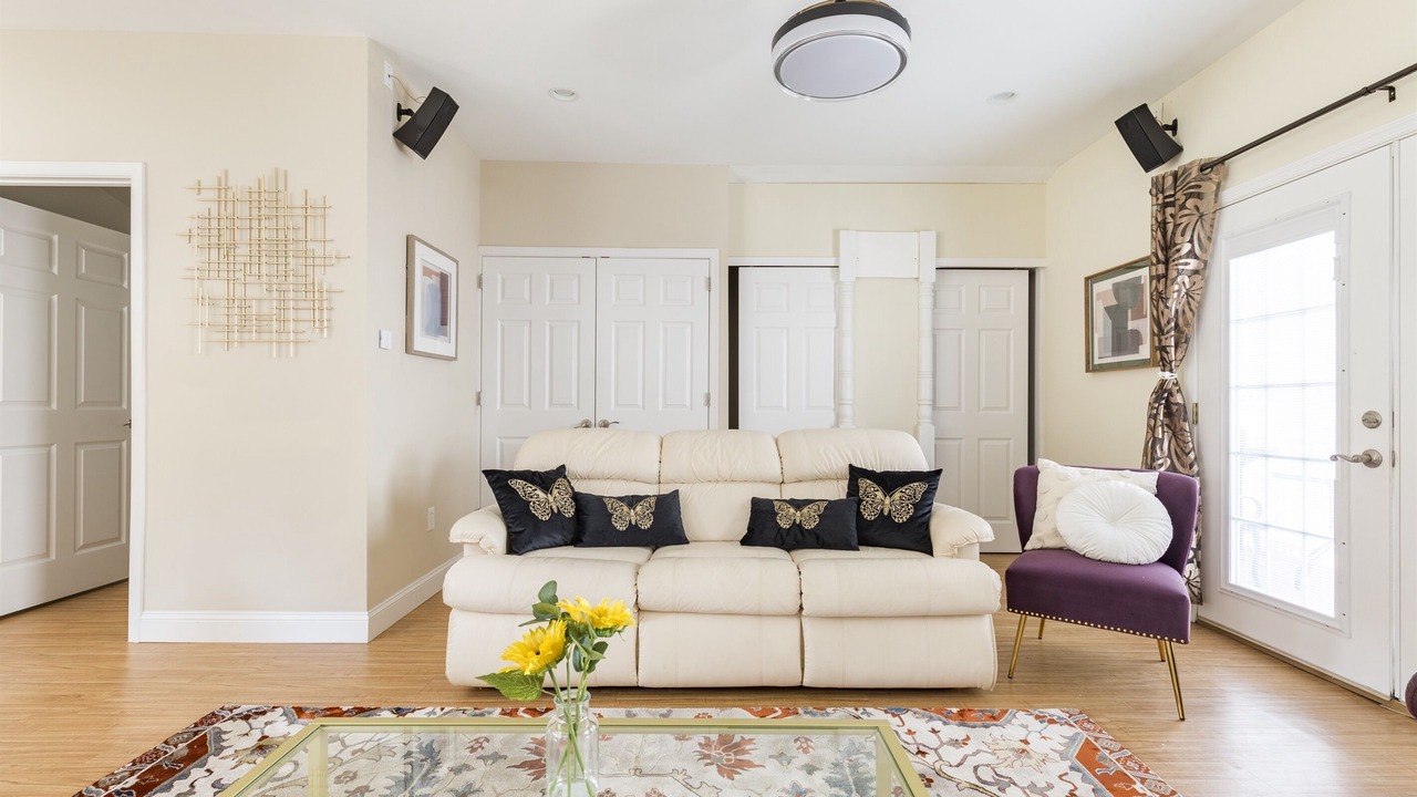 Photo of Livingroom in Arlington