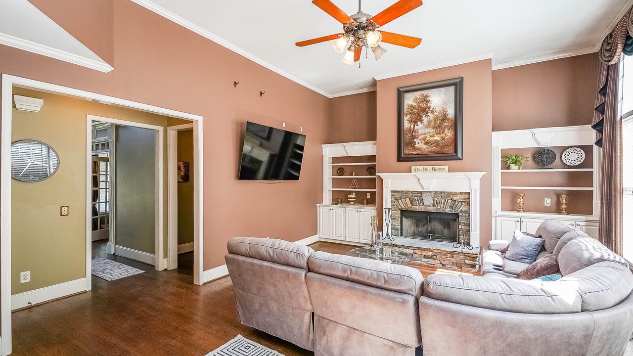 Photo of Bedroom in Acworth