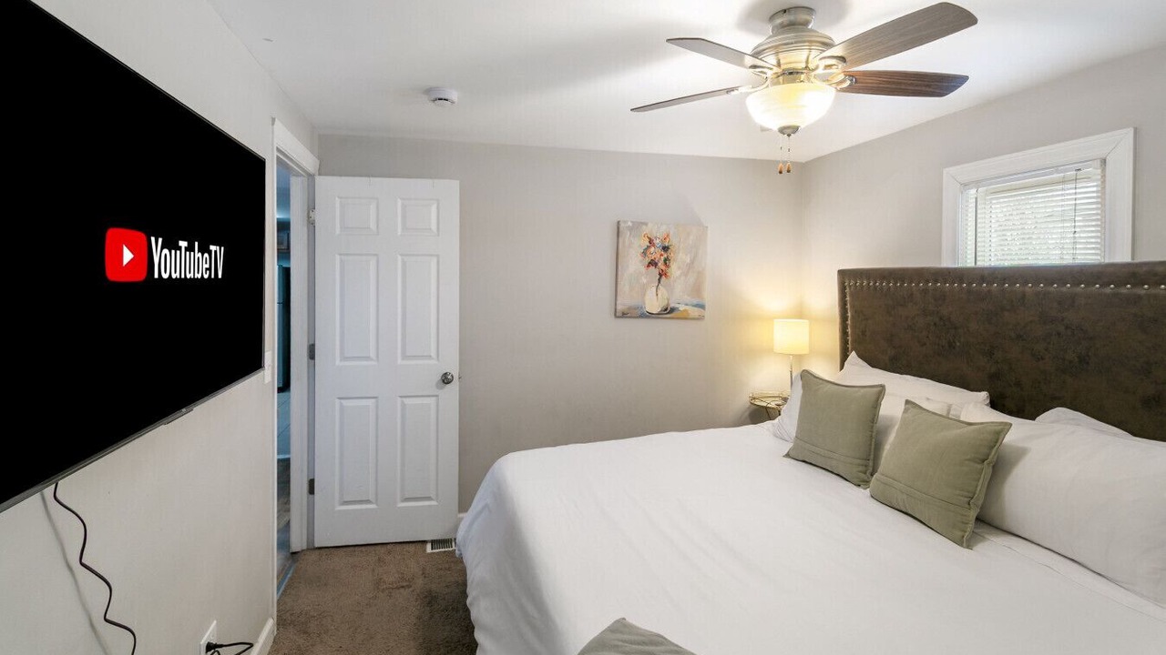 Photo of Bedroom in Libertyville
