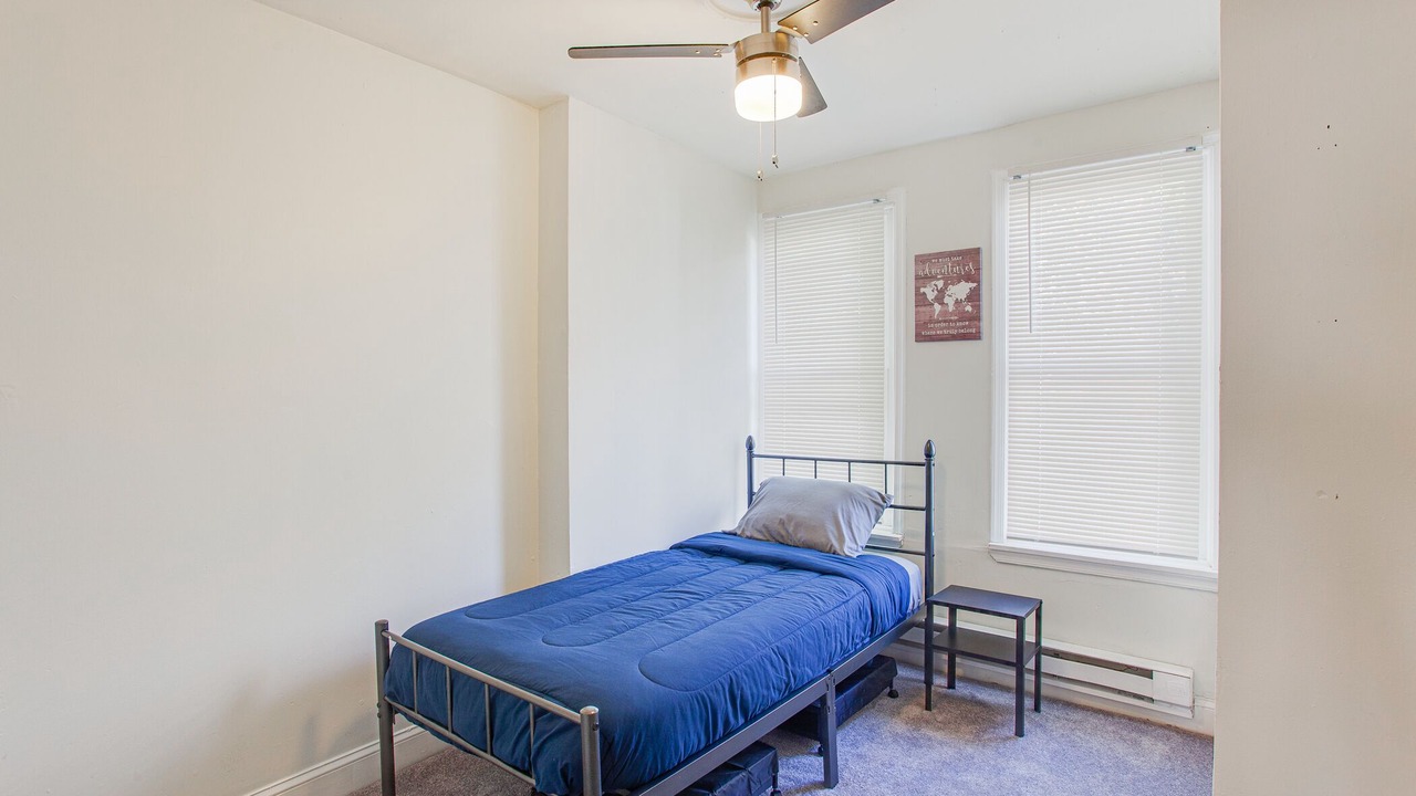 Photo of Bedroom in Southwest Center City
