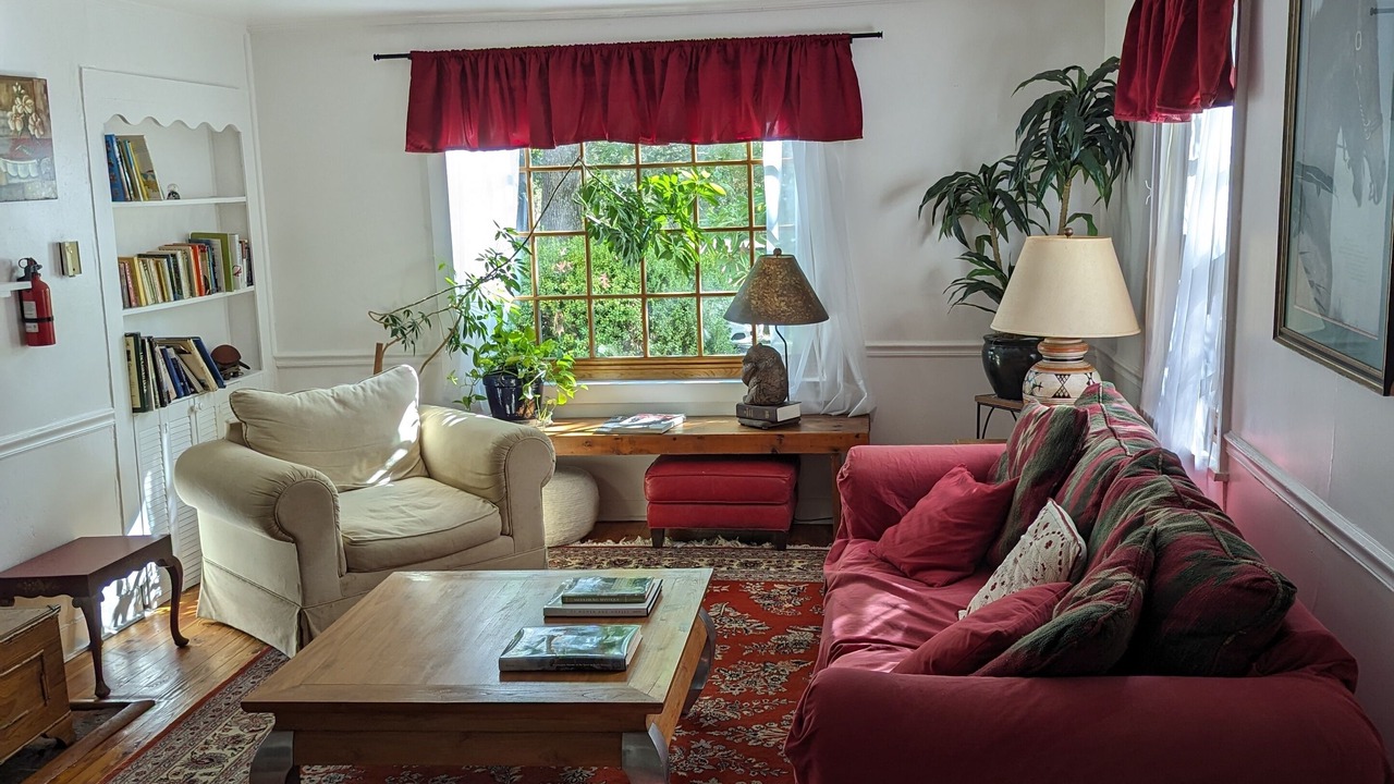 Photo of Livingroom in Aldie