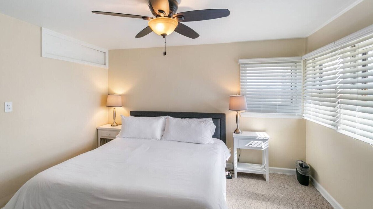 Photo of Bedroom in Russell