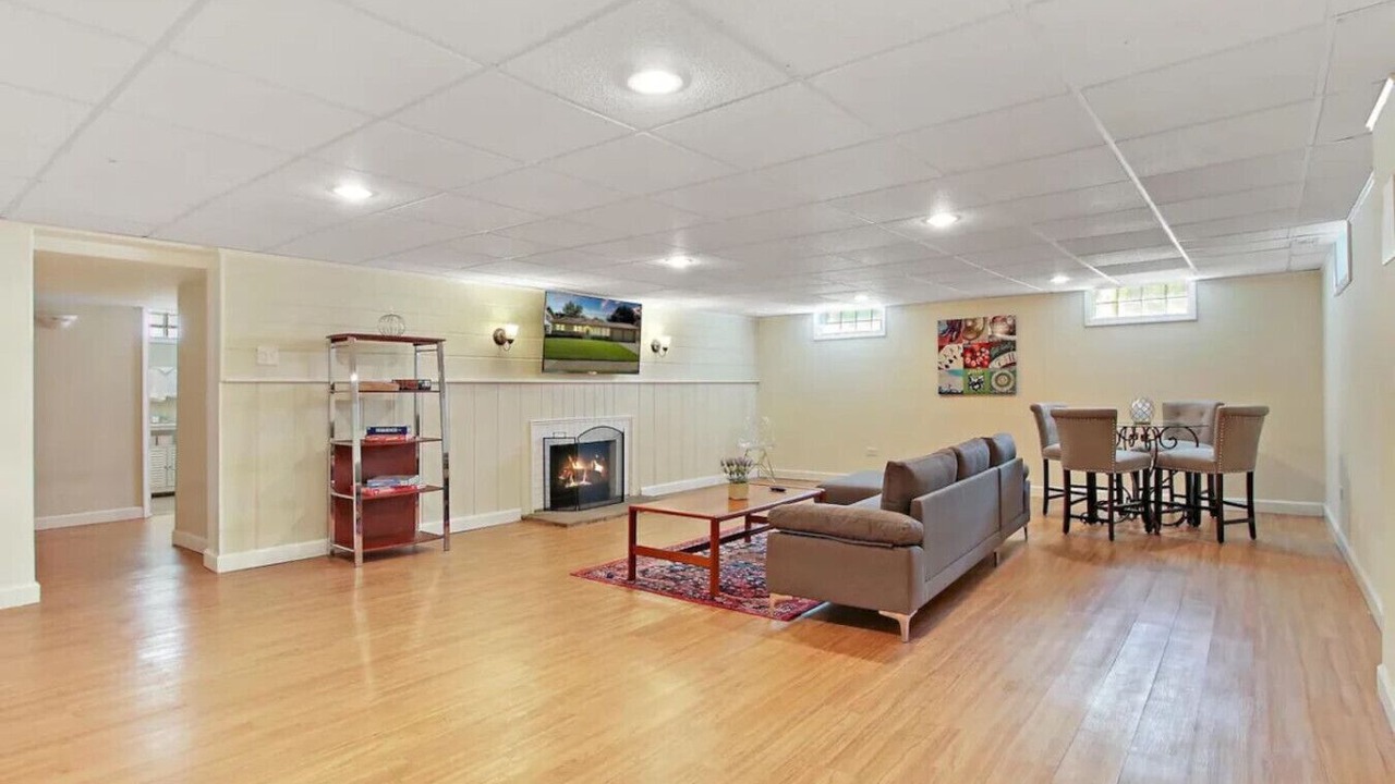 Photo of Livingroom in Russell