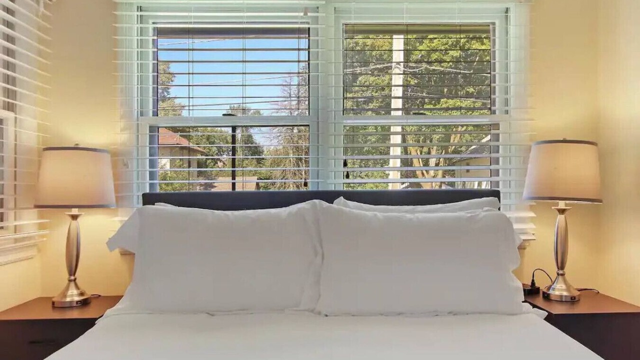 Photo of Bedroom in Russell