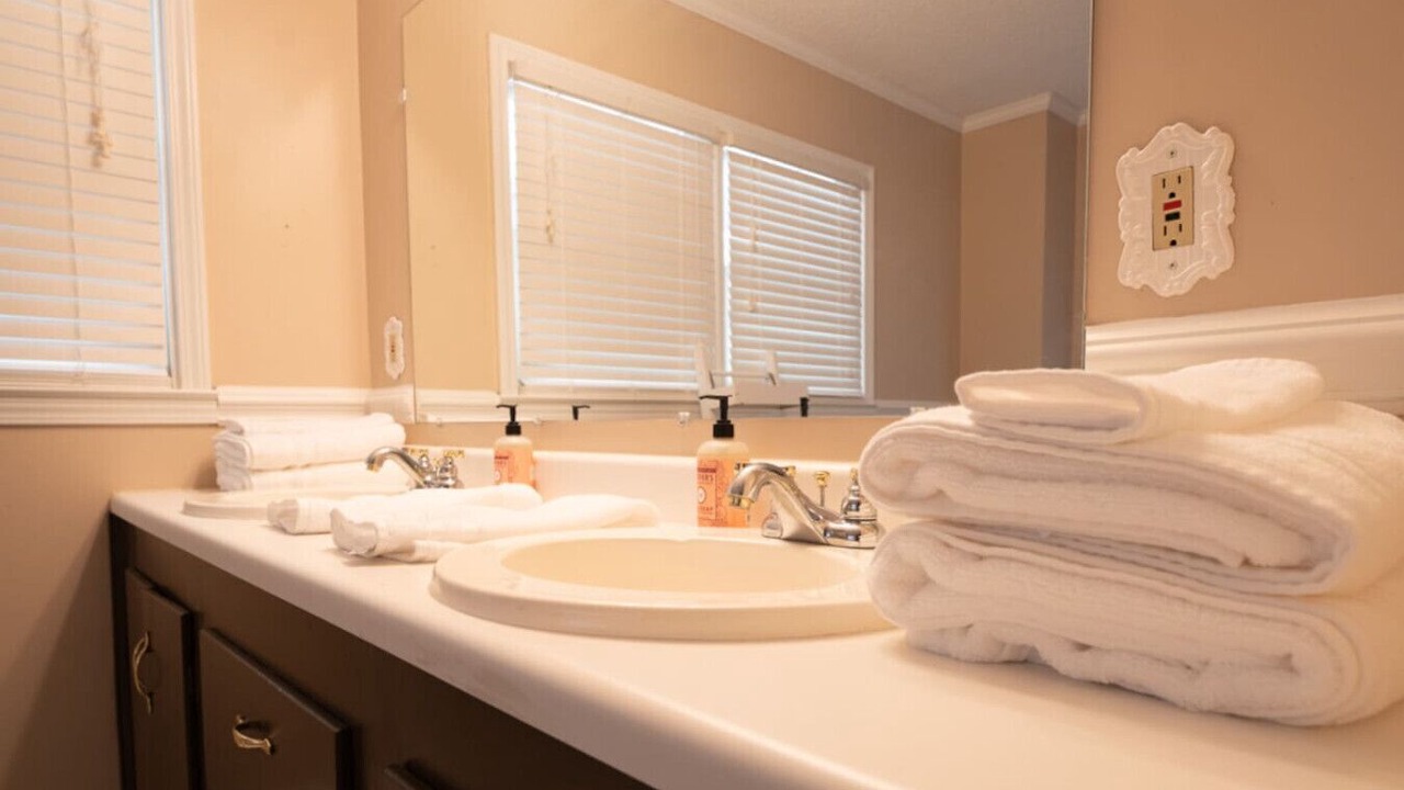 Photo of Bathroom in Cedar Bluff