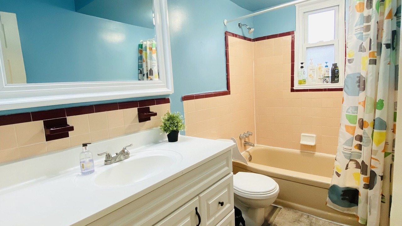 Photo of Bathroom in Aurora Highlands