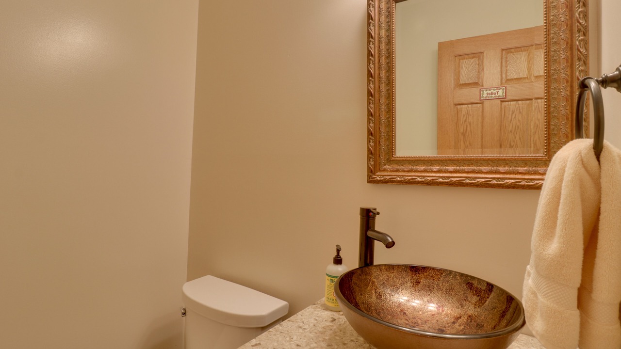 Photo of Bathroom in Oakpark