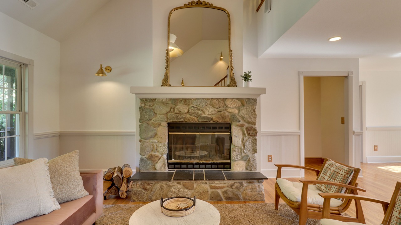 Photo of Livingroom in Oakpark