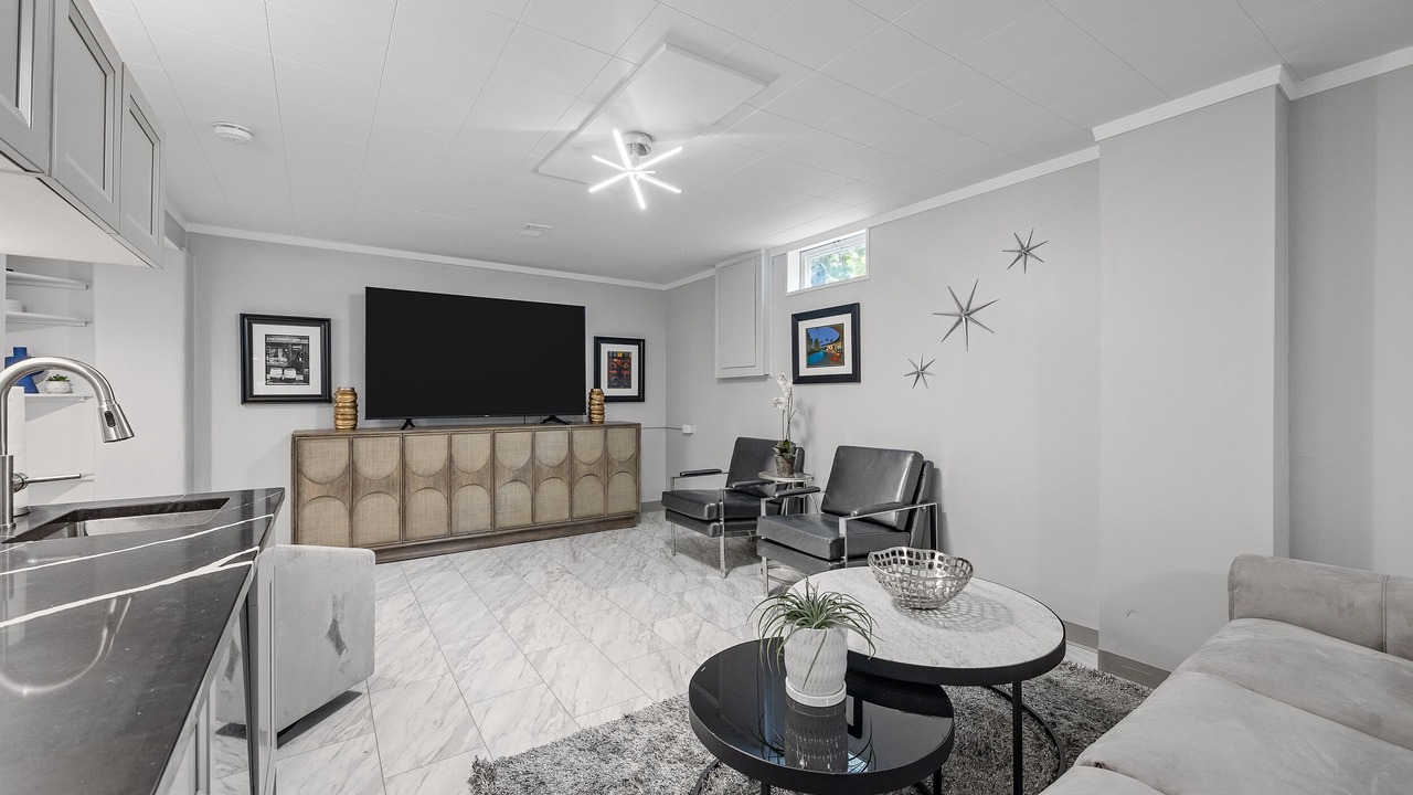 Photo of Livingroom in University Heights