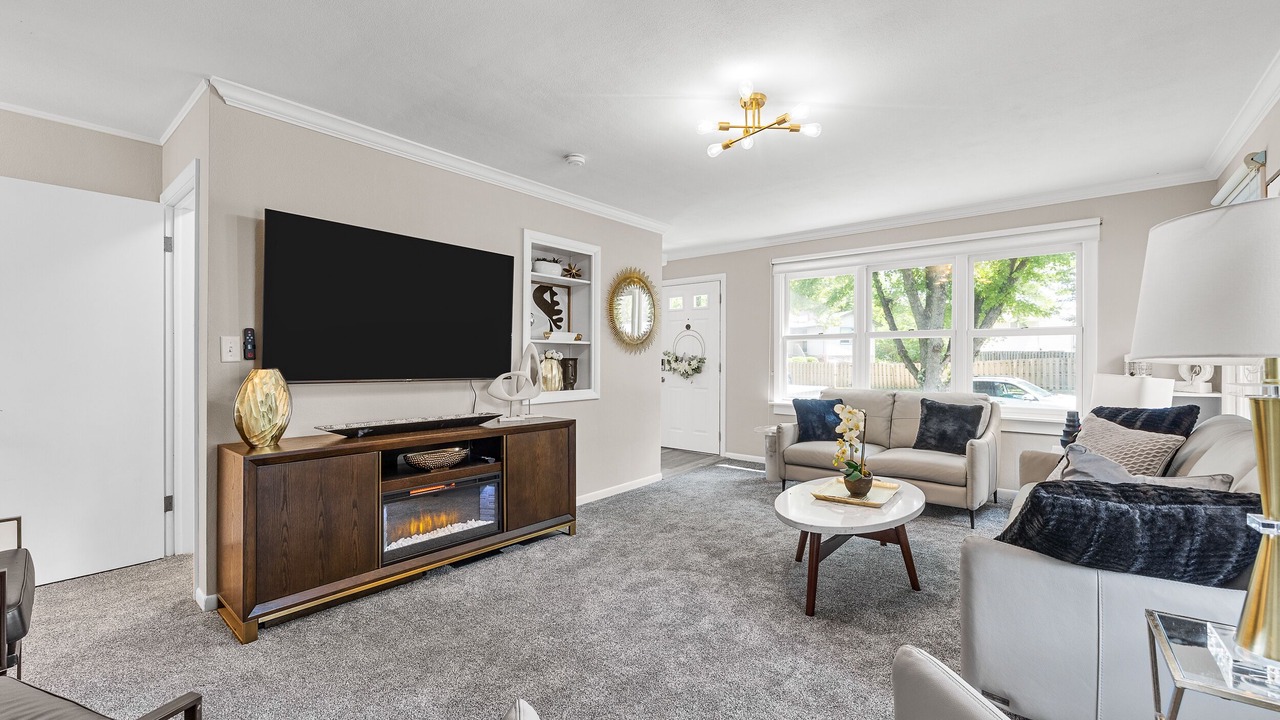 Photo of Livingroom in University Heights